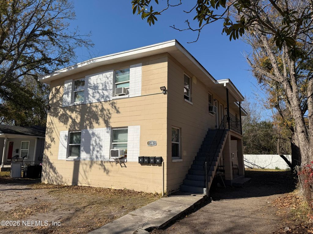 1245 W 30TH Street APT 4, Jacksonville, FL 32209