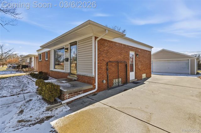 11844 Harold Street, Warren, MI 48089