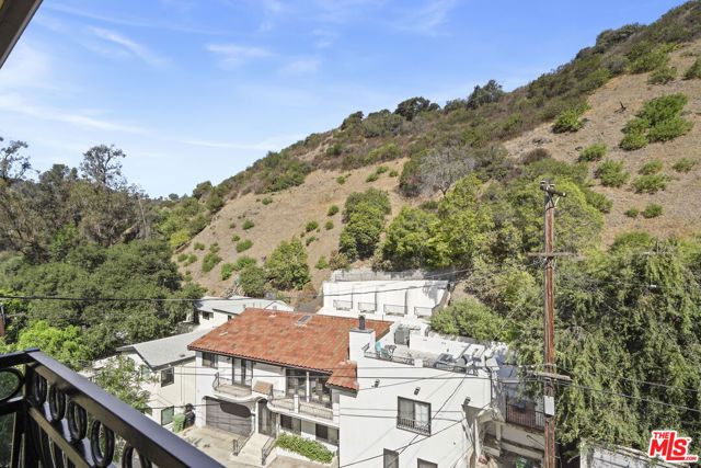 9842 Portola Drive, Beverly Hills, CA 90210