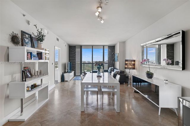 601 NE 36th St 1704, Miami, FL 33137