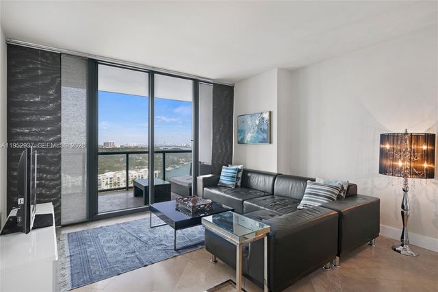 601 NE 36th St 1704, Miami, FL 33137