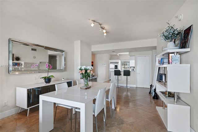 601 NE 36th St 1704, Miami, FL 33137