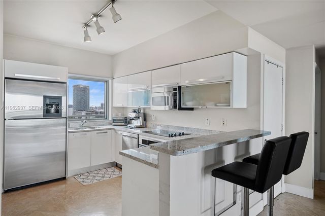 601 NE 36th St 1704, Miami, FL 33137