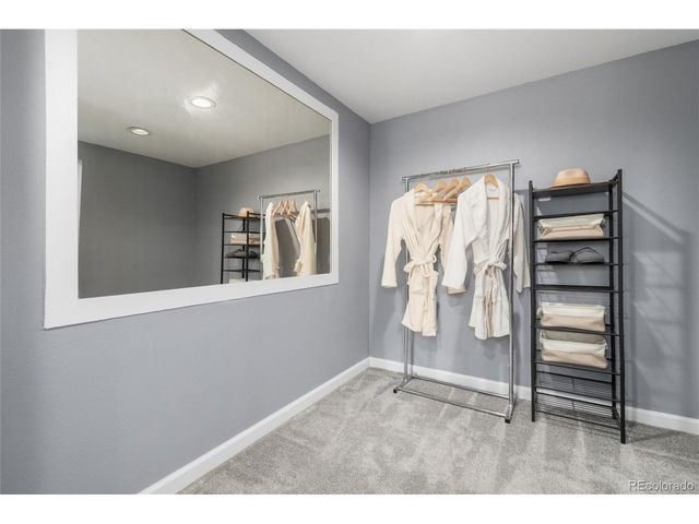 9525 W 11th Ave, Lakewood, CO 80215