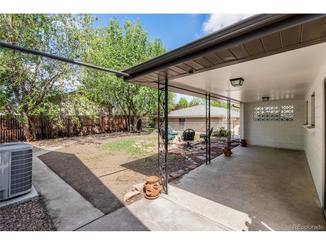 9525 W 11th Ave, Lakewood, CO 80215