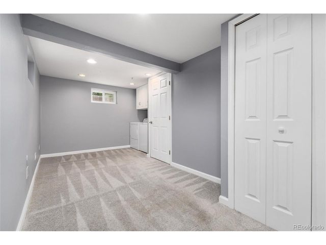 9525 W 11th Ave, Lakewood, CO 80215