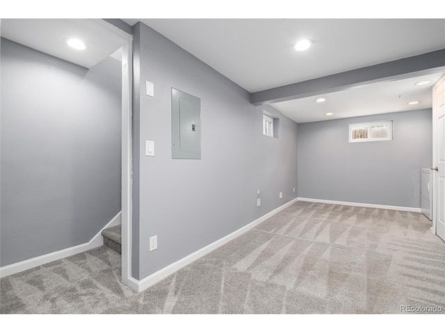 9525 W 11th Ave, Lakewood, CO 80215