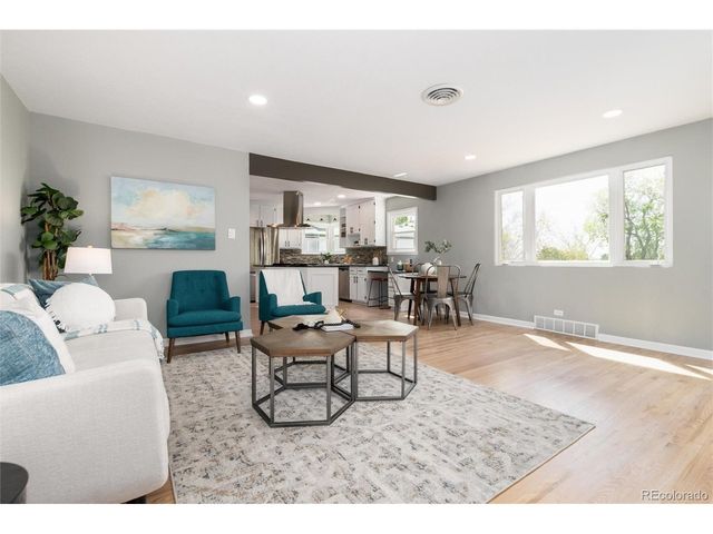 9525 W 11th Ave, Lakewood, CO 80215