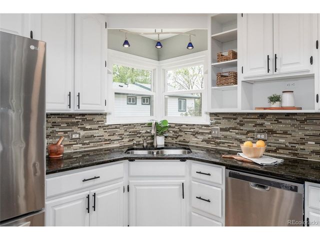 9525 W 11th Ave, Lakewood, CO 80215