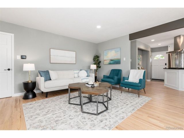 9525 W 11th Ave, Lakewood, CO 80215