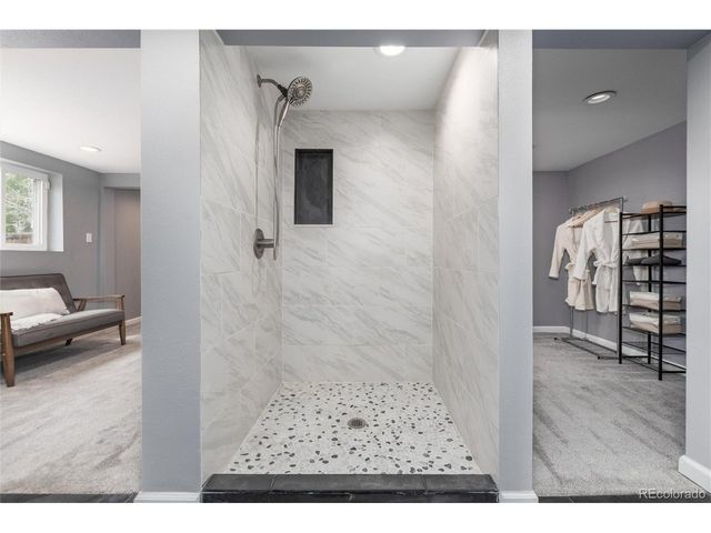 9525 W 11th Ave, Lakewood, CO 80215