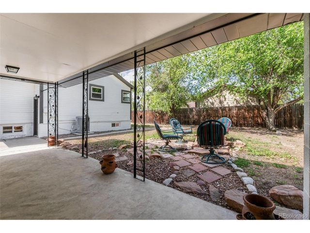 9525 W 11th Ave, Lakewood, CO 80215