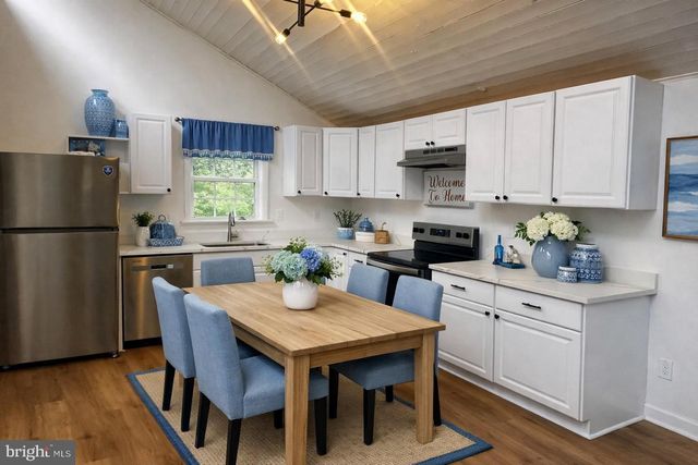 131 POT LUCK RD, Hedgesville, WV 25427