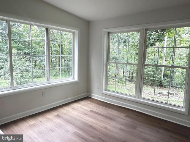 131 POT LUCK RD, Hedgesville, WV 25427