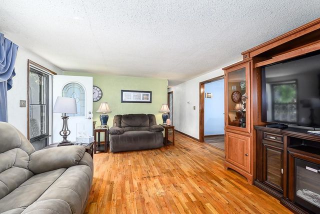 2700 N 75th Terrace, Kansas City, KS 66109