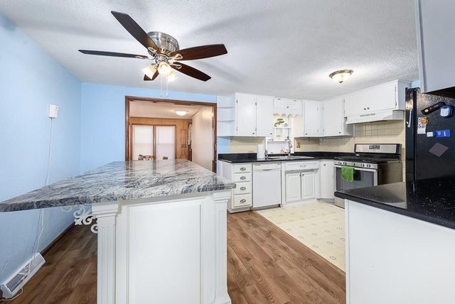 2700 N 75th Terrace, Kansas City, KS 66109