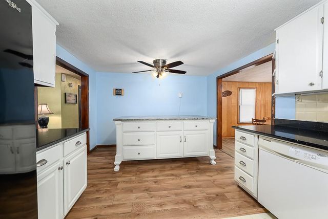 2700 N 75th Terrace, Kansas City, KS 66109