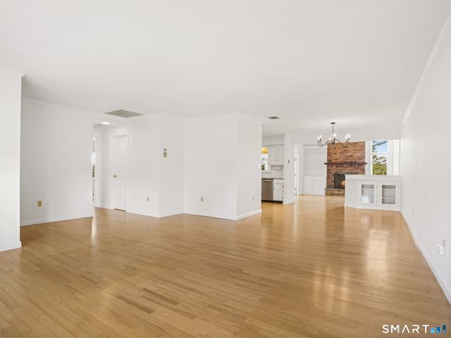 6 Sandgate Circle, Madison, CT 06443