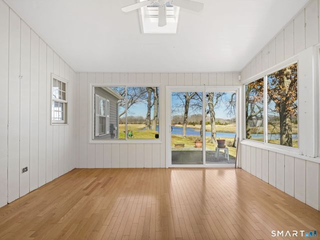 6 Sandgate Circle, Madison, CT 06443