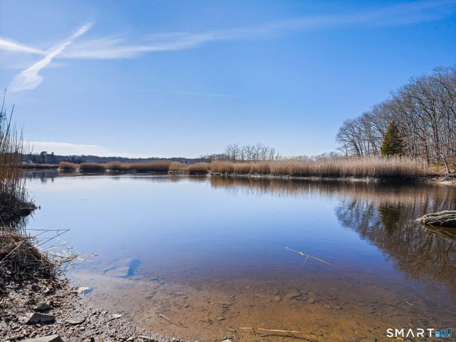 6 Sandgate Circle, Madison, CT 06443