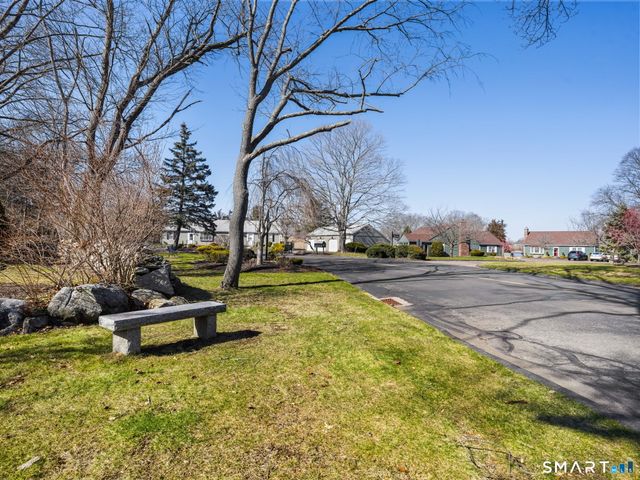 6 Sandgate Circle, Madison, CT 06443