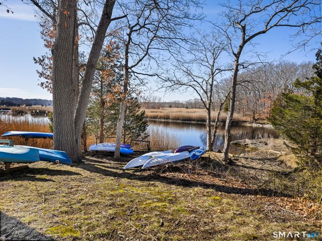 6 Sandgate Circle, Madison, CT 06443