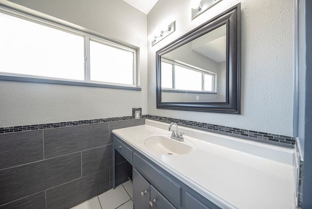 2901 Nabors Lane, Odessa, TX 79762