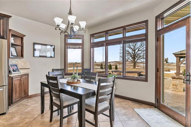 8065 GOLDEN PRIMROSE CIRCLE, Neenah, WI 54956