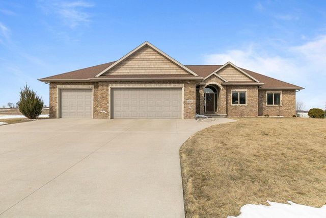 8065 GOLDEN PRIMROSE CIRCLE, Neenah, WI 54956