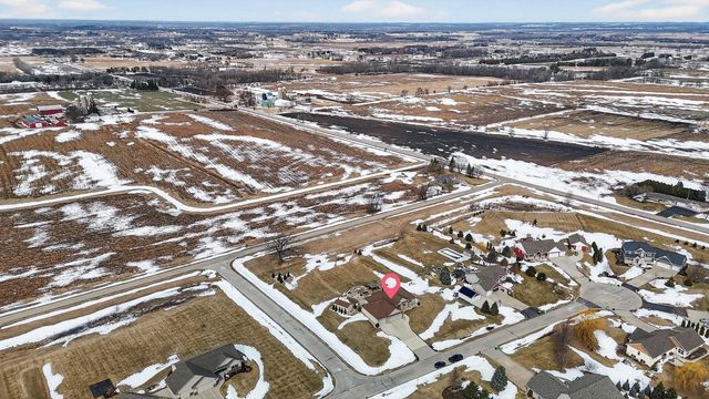 8065 GOLDEN PRIMROSE CIRCLE, Neenah, WI 54956