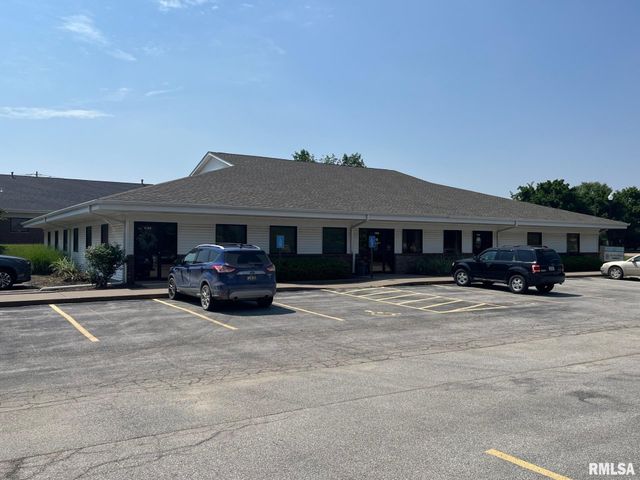 1747-1751 E 54TH Street, Davenport, IA 52807