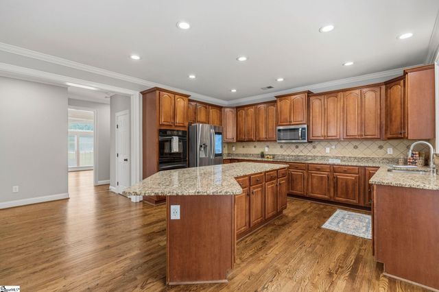 209 Hartwick Lane, Fountain Inn, SC 29644