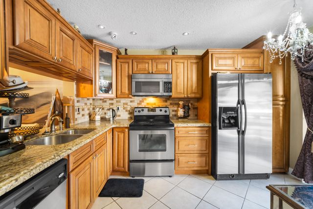 3801 N Carambola Cir North Circle N 2802, Coconut Creek, FL 33066