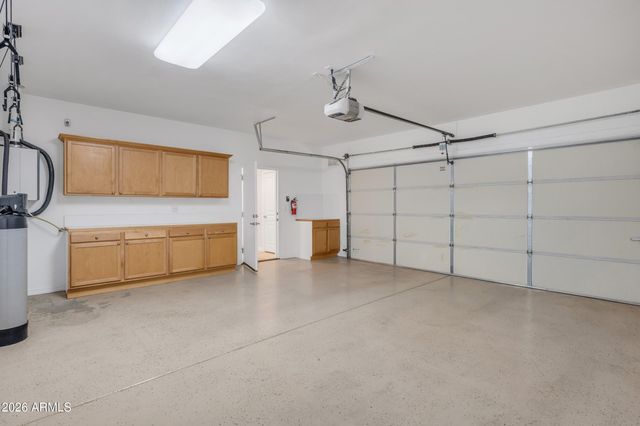 15221 N CLUBGATE Drive 1013, Scottsdale, AZ 85254