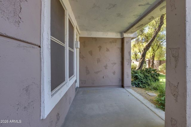 15221 N CLUBGATE Drive 1013, Scottsdale, AZ 85254