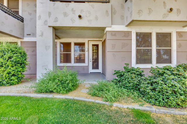 15221 N CLUBGATE Drive 1013, Scottsdale, AZ 85254