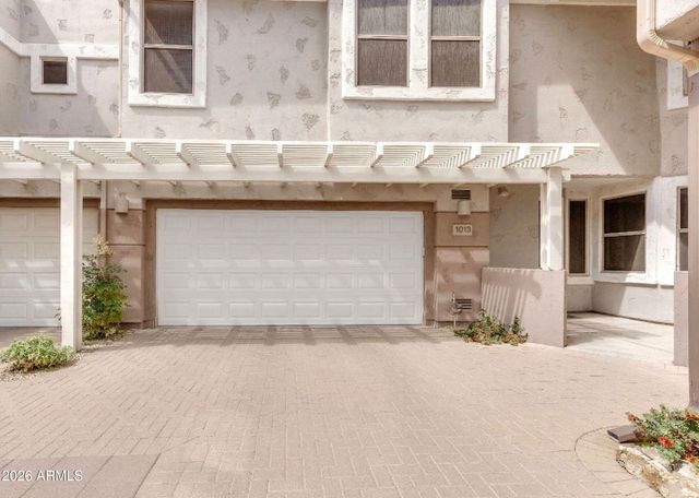 15221 N CLUBGATE Drive 1013, Scottsdale, AZ 85254