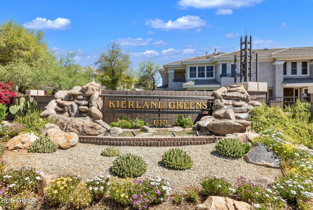 15221 N CLUBGATE Drive 1013, Scottsdale, AZ 85254