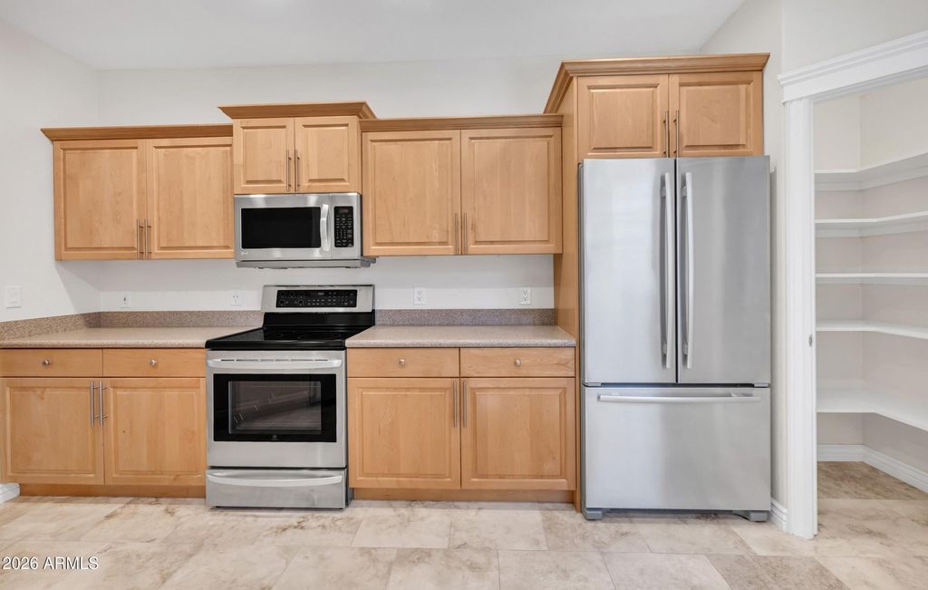 15221 N CLUBGATE Drive 1013, Scottsdale, AZ 85254 — photo 5
