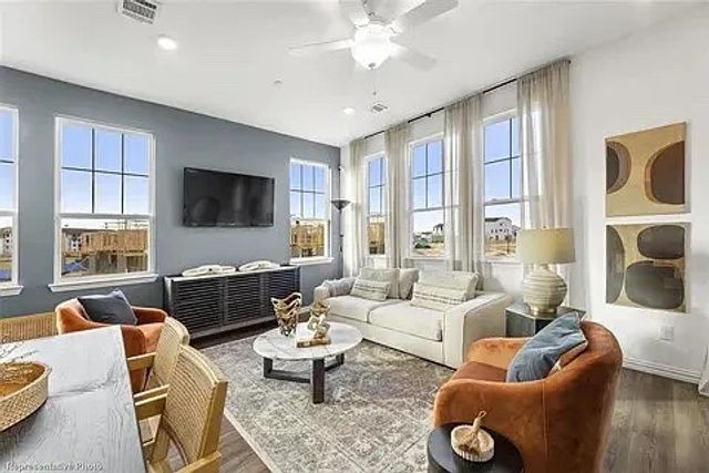 4300 Henderson Avenue, North Richland Hills, TX 76180