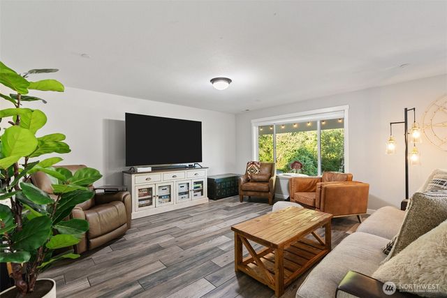 4555 NE 242nd Avenue, Vancouver, WA 98682