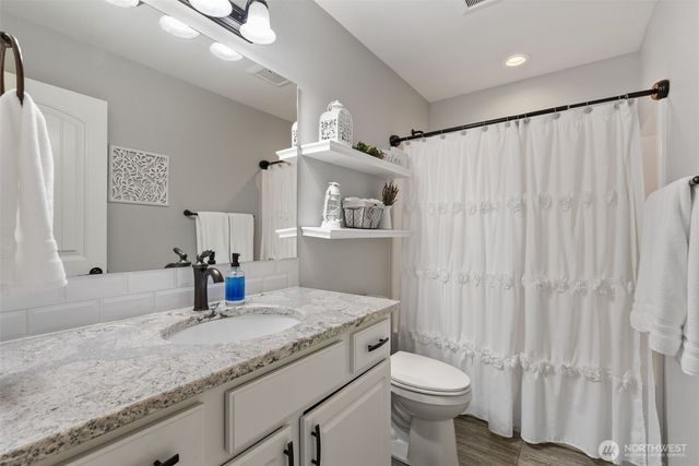 4555 NE 242nd Avenue, Vancouver, WA 98682