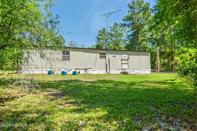 111 LIME Avenue, Pomona Park, FL 32181