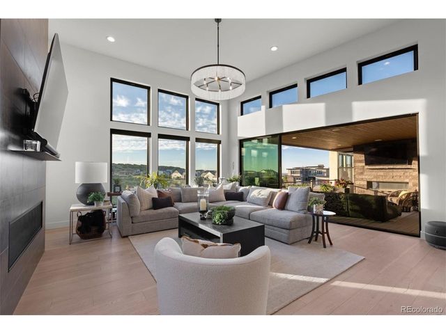 2237 Rim Ridge Dr, Castle Rock, CO 80108