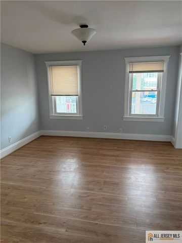 84 W Cherry Street, Rahway, NJ 07065