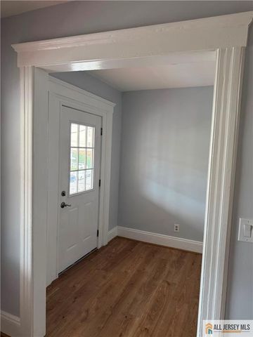 84 W Cherry Street, Rahway, NJ 07065