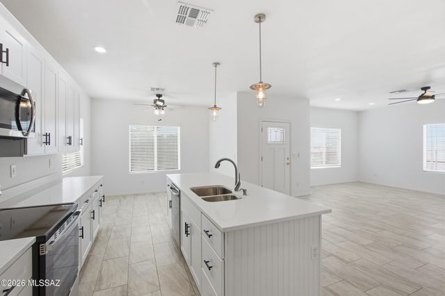 2974 W Sago Circle, Tucson, AZ 85705