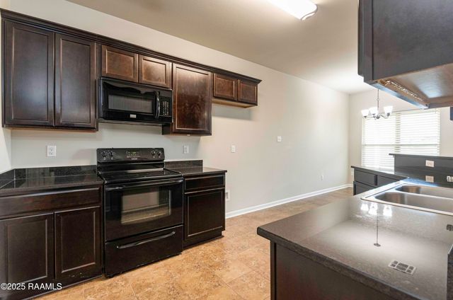 132 Timber Edge Drive, Youngsville, LA 70592