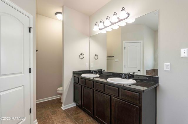 132 Timber Edge Drive, Youngsville, LA 70592