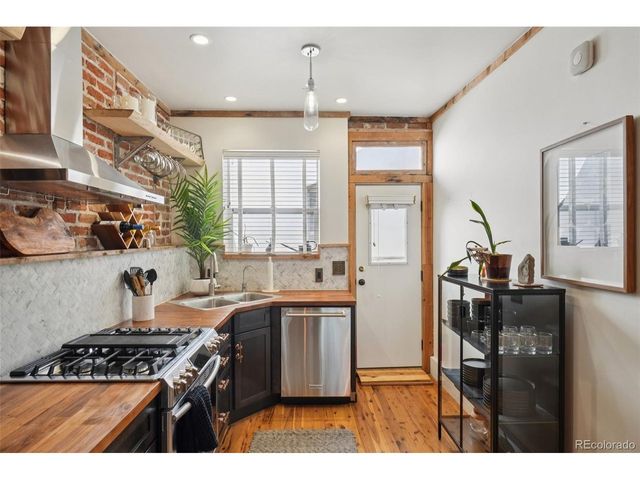 610 N Logan St 14, Denver, CO 80203